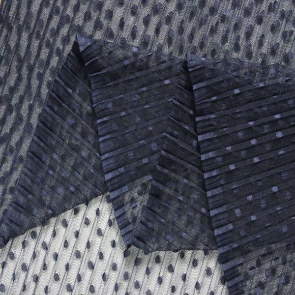 100%T dot mesh with pleat fabric